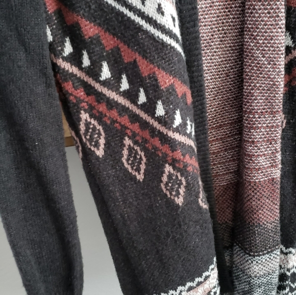 Cardigan - Picture 3 of 4